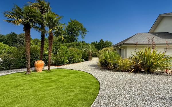 Maison à vendre    5 pièces • 202 m2 Lons