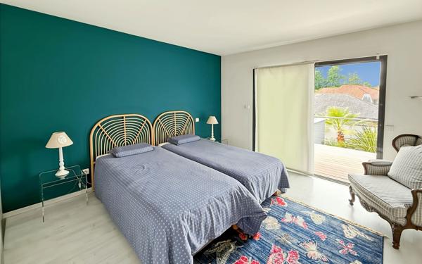 Maison à vendre    5 pièces • 202 m2 Lons