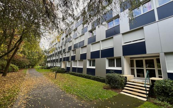 Appartement à vendre    4 pièces • 79 m2 Vaires-sur-Marne