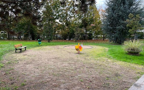 Appartement à vendre    4 pièces • 79 m2 Vaires-sur-Marne