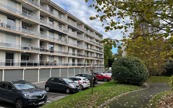 Appartement à vendre    4 pièces • 79 m2 Vaires-sur-Marne