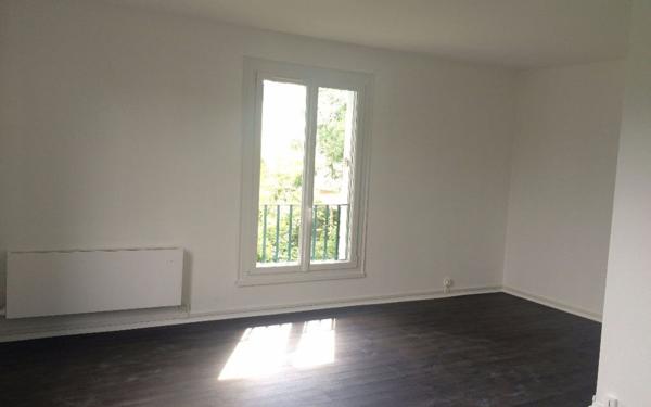 Appartement à louer    1 pièce •  Compiègne