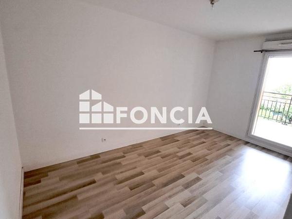 Location Appartement 3 pièces 65.47 m² - 7 AVENUE LUCIE DESNOS Gargenville 78440