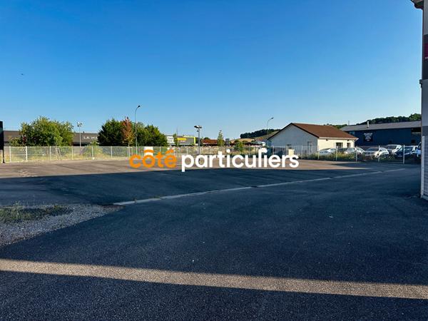 Vente Local commercial135 m² - CHARMES (88130)