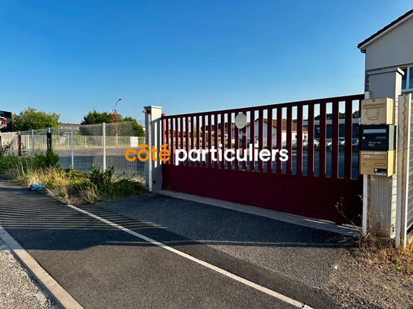 Vente Local commercial135 m² - CHARMES (88130)