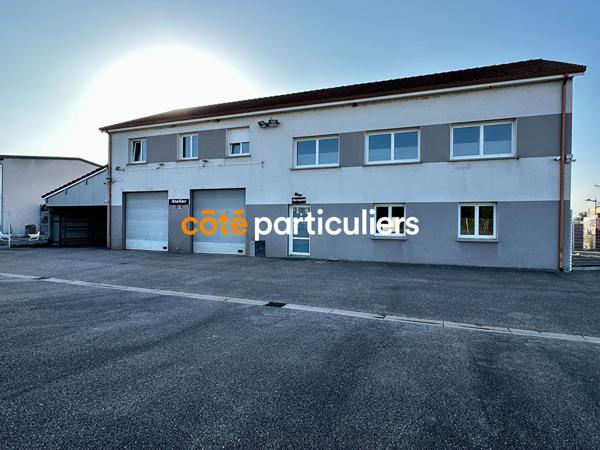 Vente Local commercial135 m² - CHARMES (88130)