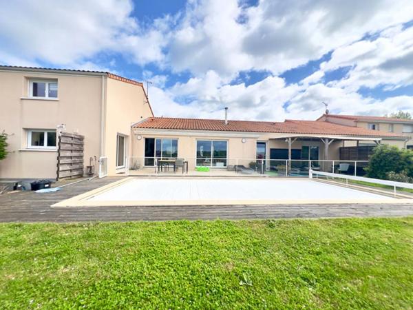 Maison Cholet 299 m2