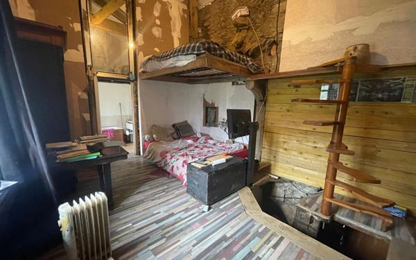 Maison à vendre    4 pièces •  La Valla-en-Gier