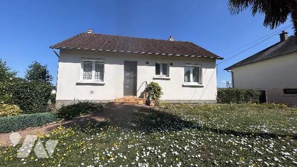 PAVILLON quasi plain pied proche commodités