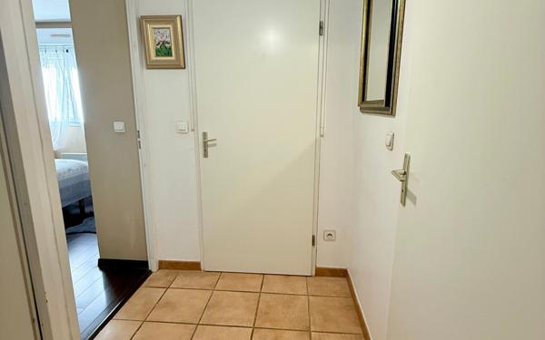 Appartement à vendre    3 pièces • 68 m2 Marseille 11