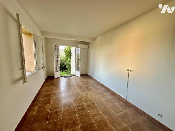 BAR SUR LOUP - REZ DE JARDIN DE 30M²