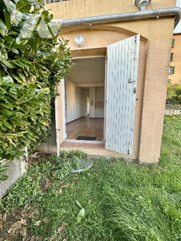 BAR SUR LOUP - REZ DE JARDIN DE 30M²