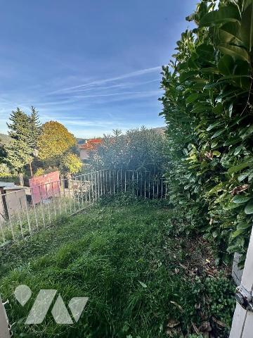 BAR SUR LOUP - REZ DE JARDIN DE 30M²