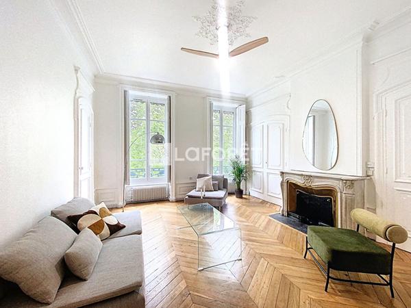 Location appartement près de LYON - 4 pièce(s) - 122 m² - 2 121 €/mois