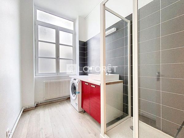 Location appartement près de LYON - 4 pièce(s) - 122 m² - 2 121 €/mois