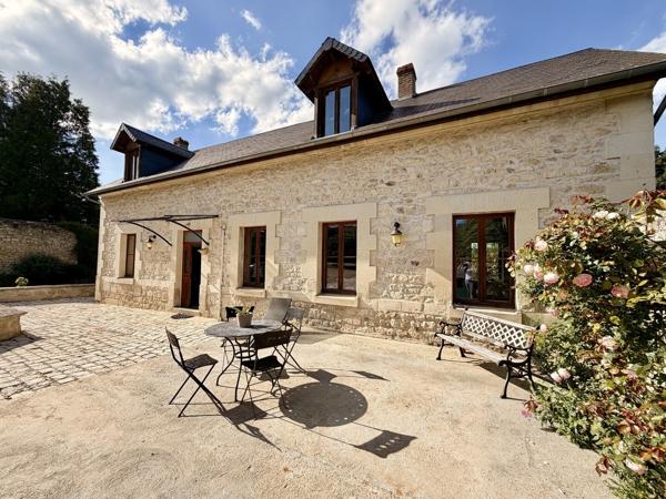 Maison en pierre de taille 399 000 €