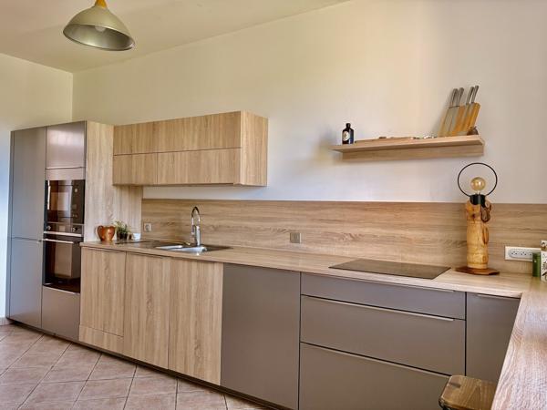 Maison en pierre de taille 399 000 €