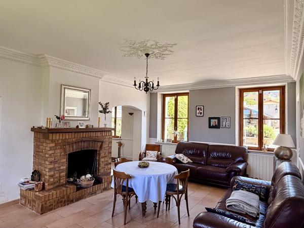 Maison en pierre de taille 399 000 €