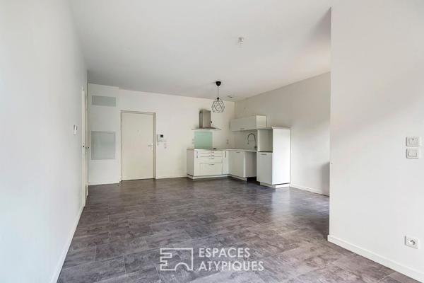 Cocon urbain en rez-de-jardin dans le 8ème