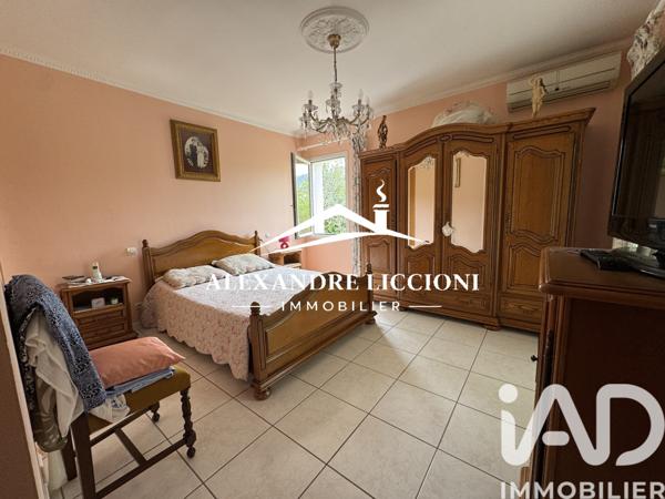 Maison à vendre 4 pièces 140 m² Brignoles