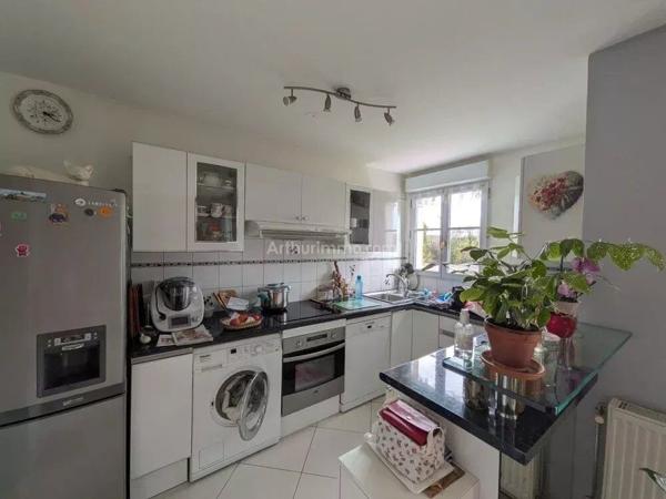 Vente                                                      Appartement
                        
                     3 pièces                      65 m2                     à Gournay-sur-Marne