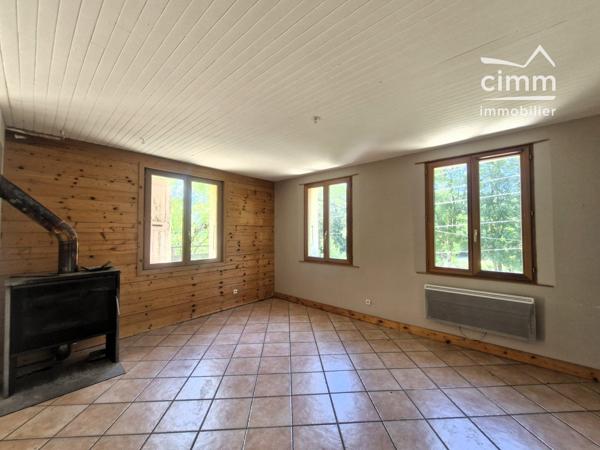 Maison avec double accès – 76 m² habitables + logement loué 59 m² – Idéal résidence principale avec revenu locatif