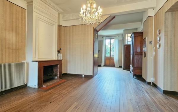 Vente Maison de ville Avec jardin à rafraîchir Aiguillon   