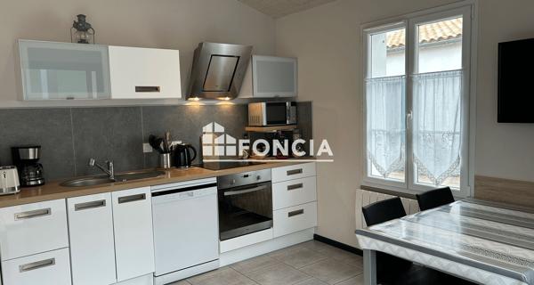 À vendre Maison 7 pièces 187 m² - Loix 17111