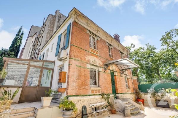 Maison à vendre  8 pièces - 182,60 m 2   VINCENNES  - 94