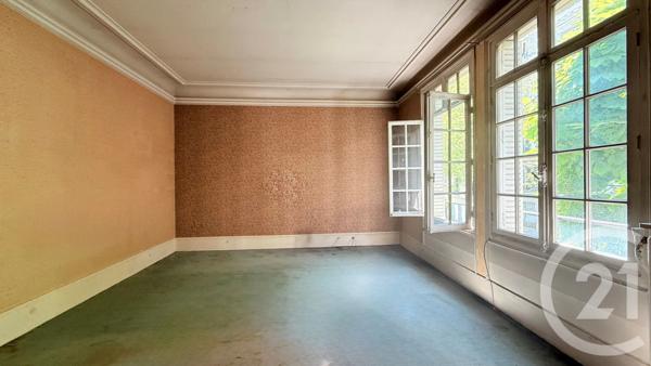 Maison à vendre  8 pièces - 182,60 m 2   VINCENNES  - 94