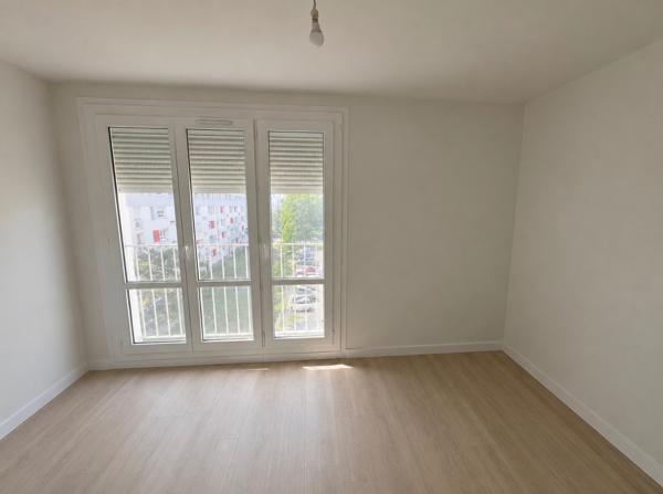 APPARTEMENT T3 ENTIÈREMENT RÉNOVÉ AVEC ASCENSEUR ET CAVE Laval APPARTEMENT T3 ENTIÈREMENT RÉNOVÉ AVEC ASCENSEUR ET CAVE Laval