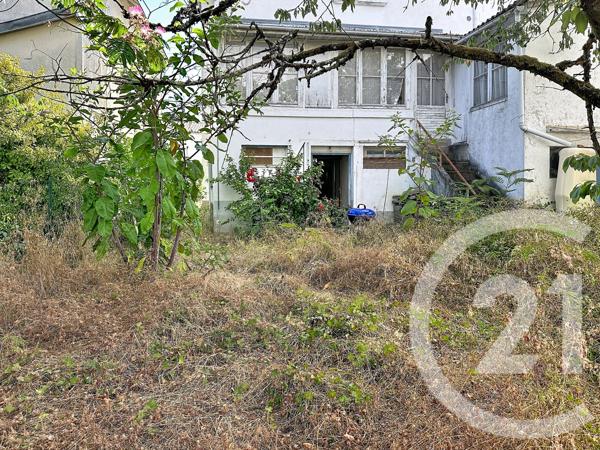 Maison à vendre  4 pièces - 97,52 m 2   PERIGUEUX  - 24