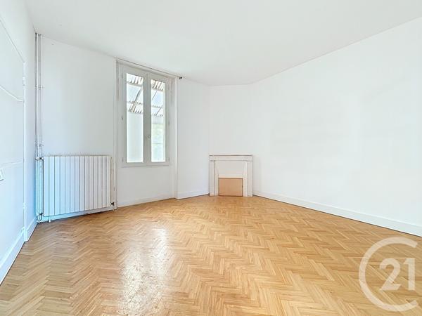Maison à vendre  4 pièces - 97,52 m 2   PERIGUEUX  - 24
