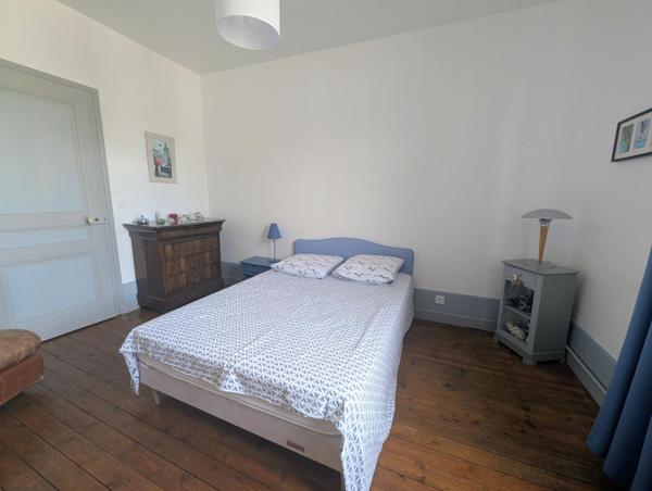 "LA MAISON BELLEVUE" :   volumes, confort et dépendances pour un équilibre parfait.