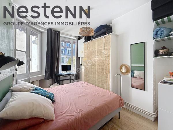 Triangle d'Or - T2 Haussmannien - Traversant - Ascenseur -