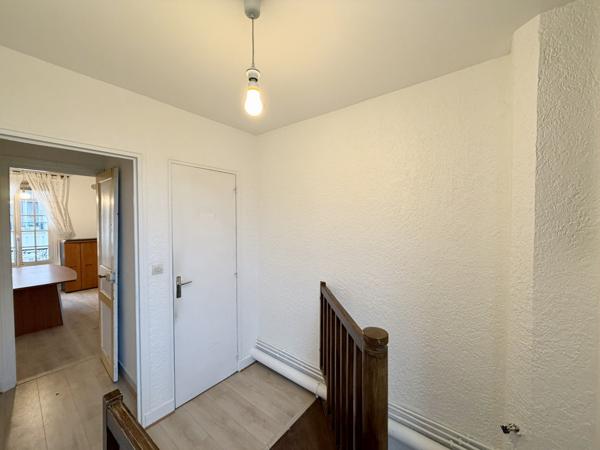 Location Murs commerciaux 90 m2 à Coulommiers