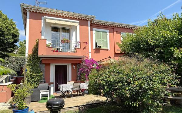 Maison à vendre    5 pièces • 122,63 m2 Fréjus