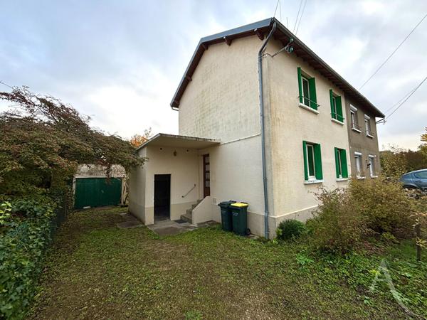 Maison 3 chambres avec garage avec travaux - Bourges