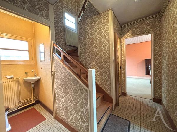 Maison 3 chambres avec garage avec travaux - Bourges