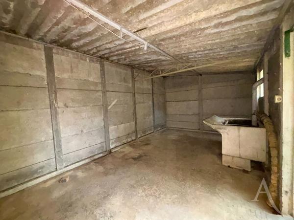 Maison 3 chambres avec garage avec travaux - Bourges