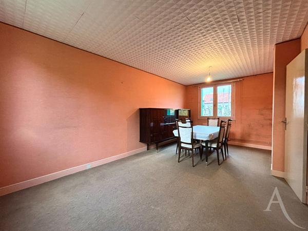 Maison 3 chambres avec garage avec travaux - Bourges