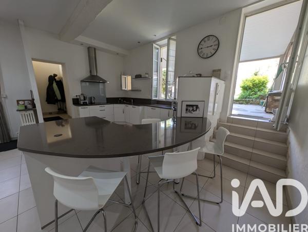 Maison à vendre 9 pièces 250 m² Saujon