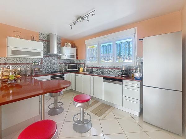 Maison familiale parfaitement entretenue à vendre au coeur des Ponts de Cé  - 3 chambres - Garage - Proche des commodités à pieds