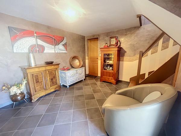 Maison familiale parfaitement entretenue à vendre au coeur des Ponts de Cé  - 3 chambres - Garage - Proche des commodités à pieds