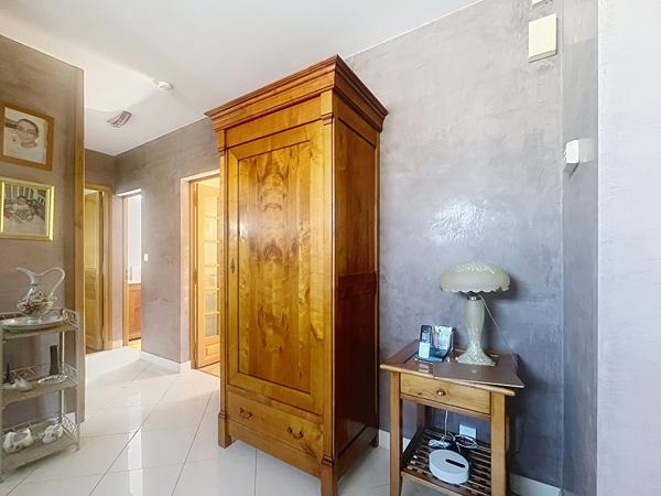 Maison familiale parfaitement entretenue à vendre au coeur des Ponts de Cé  - 3 chambres - Garage - Proche des commodités à pieds