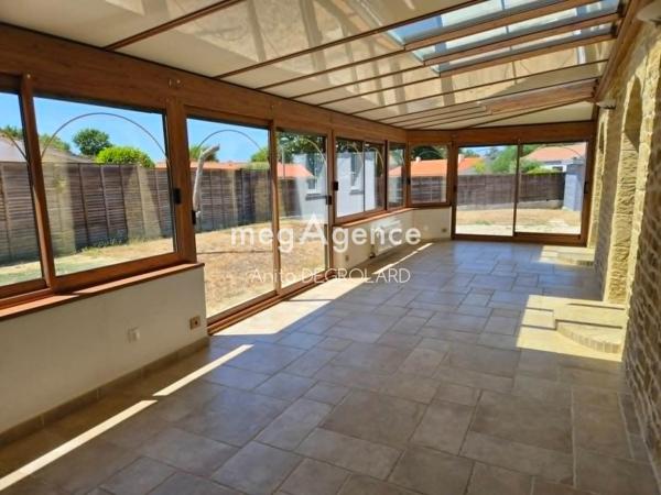 Maison à LA ROCHE-SUR-YON, 85000 - 6 pièces 162m²