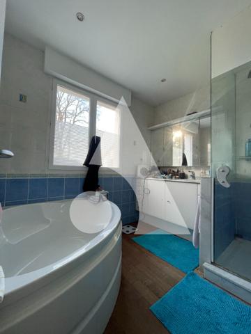 Maison 7 pièces 195 m2