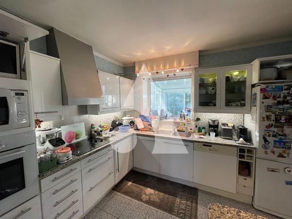 Maison 7 pièces 195 m2