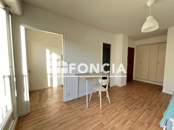 Location Studio meublé 21.54 m² - 9 RUE HENRI IV Limoges 87000