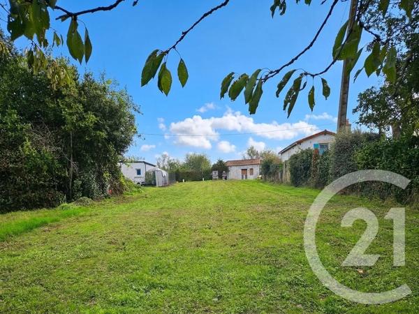 Terrain à vendre  673 m 2   OREE D ANJOU  - 49